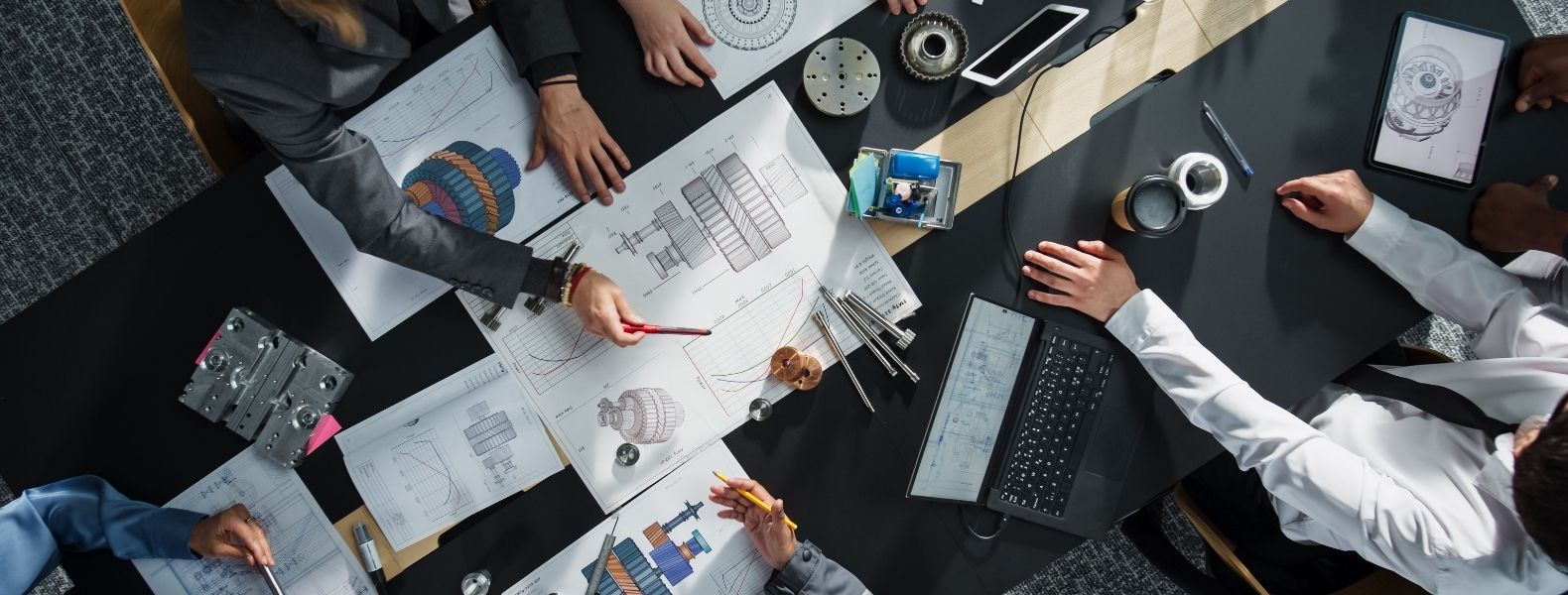 Tradição, confiança e experiência no mercado imobiliário